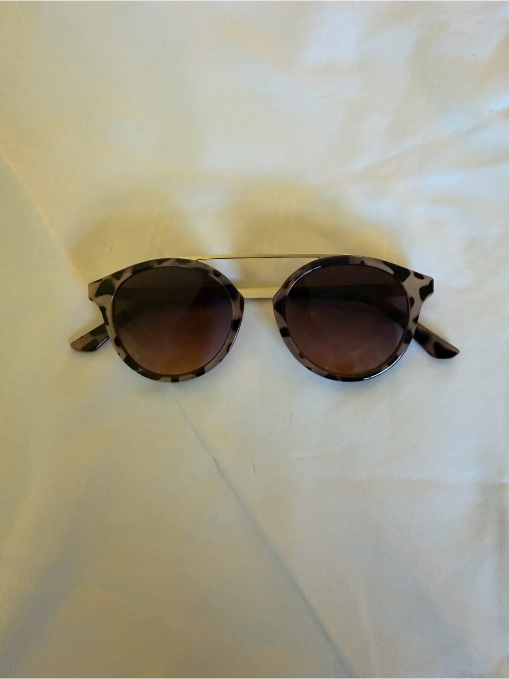 LOFT Tortoiseshell Round Sunglasses with Brown Gradient Lenses